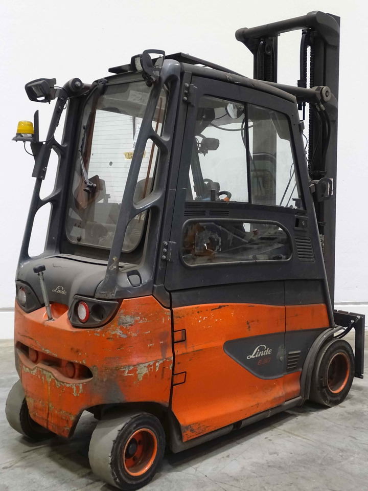 Linde E30HL-01/600 - Elektrický vysokozdvižný vozík: obrázek 2 Linde E30HL-01/600 - Elektrický vysokozdvižný vozík: obrázek 2