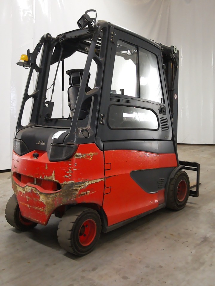 Linde E30HL-01/600 - Elektrický vysokozdvižný vozík: obrázek 2 Linde E30HL-01/600 - Elektrický vysokozdvižný vozík: obrázek 2