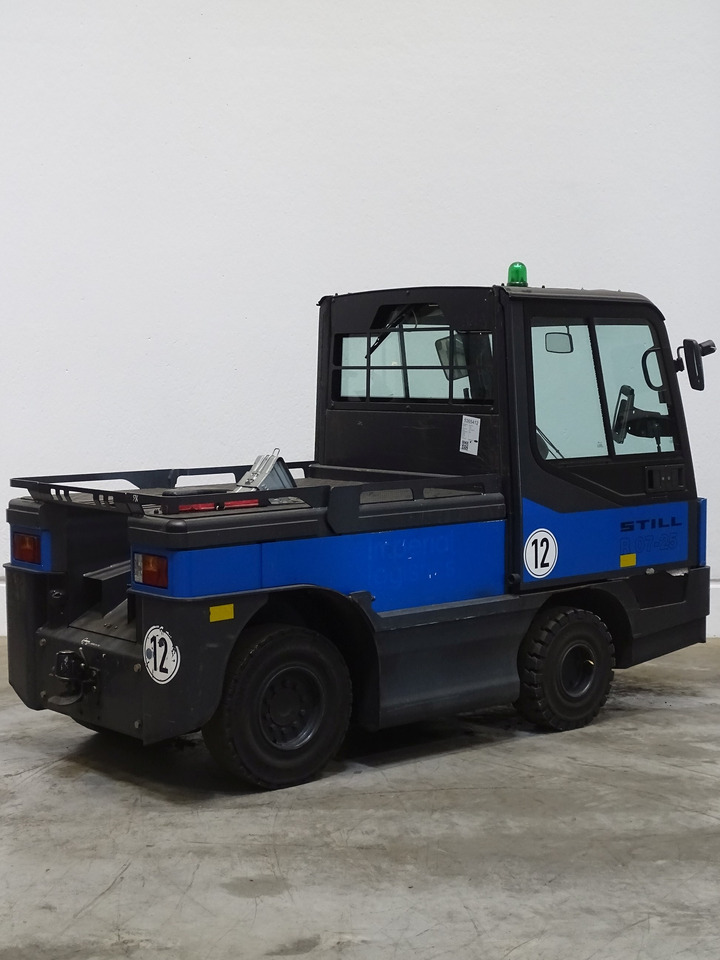 Linde P250 - Elektrický tahač: obrázek 2 Linde P250 - Elektrický tahač: obrázek 2