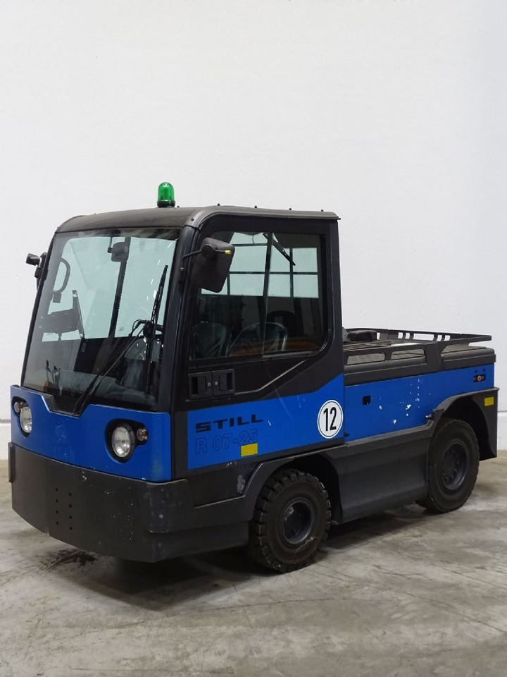 Linde P250 - Elektrický tahač: obrázek 5 Linde P250 - Elektrický tahač: obrázek 5