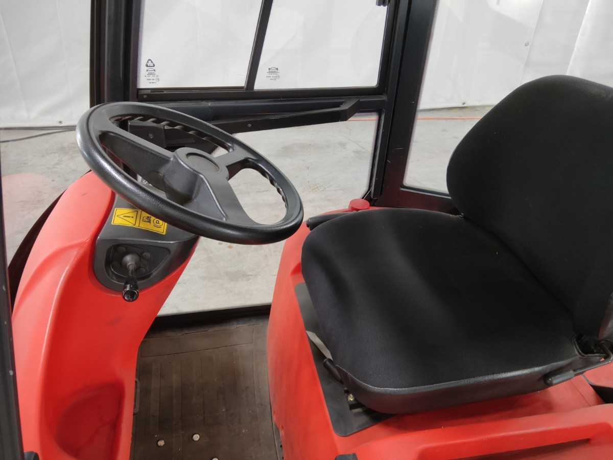 Linde P60 - Elektrický tahač: obrázek 3 Linde P60 - Elektrický tahač: obrázek 3