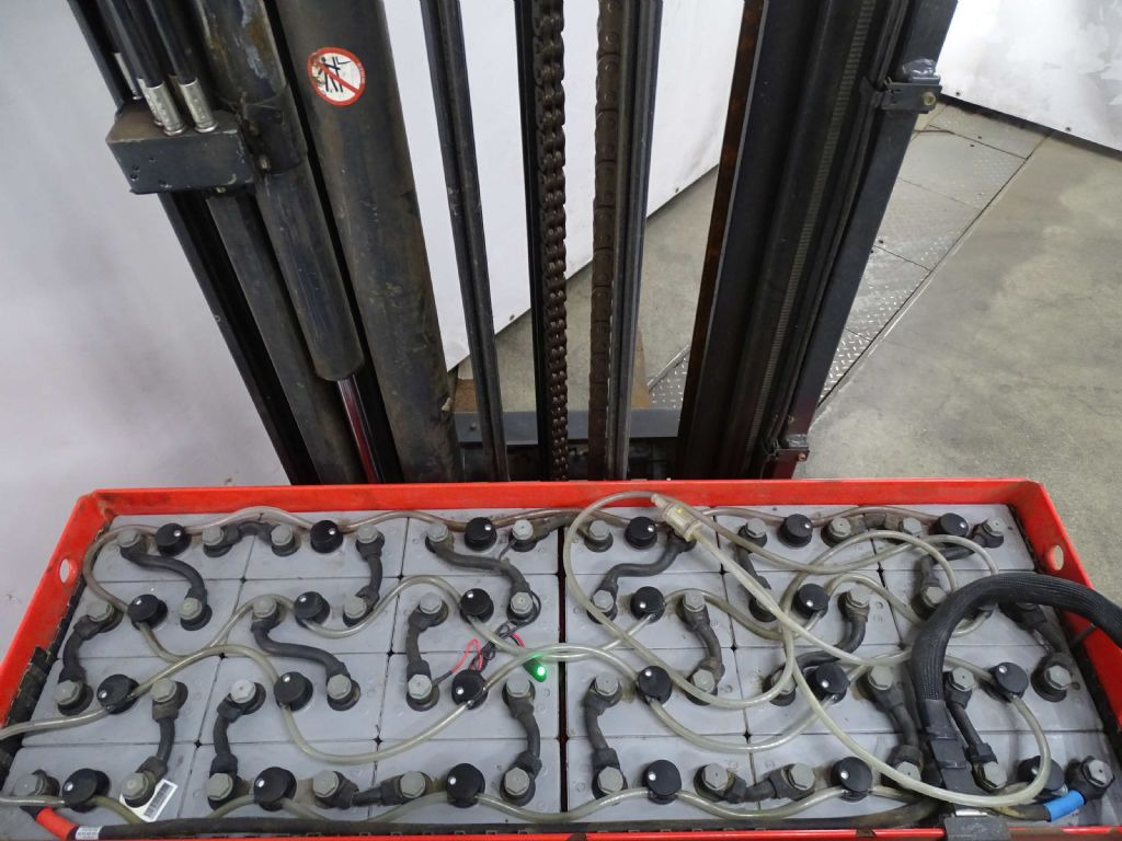 Linde R14-01 - Retrak: obrázek 4 Linde R14-01 - Retrak: obrázek 4