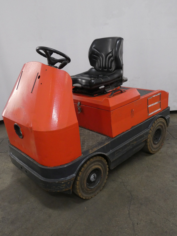 Linde T800 - Elektrický tahač: obrázek 1 Linde T800 - Elektrický tahač: obrázek 1