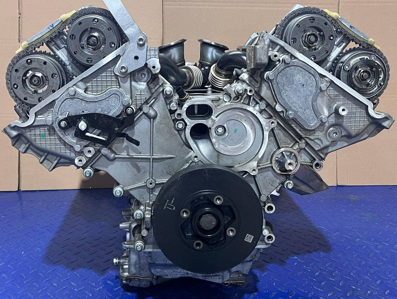 BMW Motor S63B44B Euro 6 - Motor: obrázek 1 BMW Motor S63B44B Euro 6 - Motor: obrázek 1