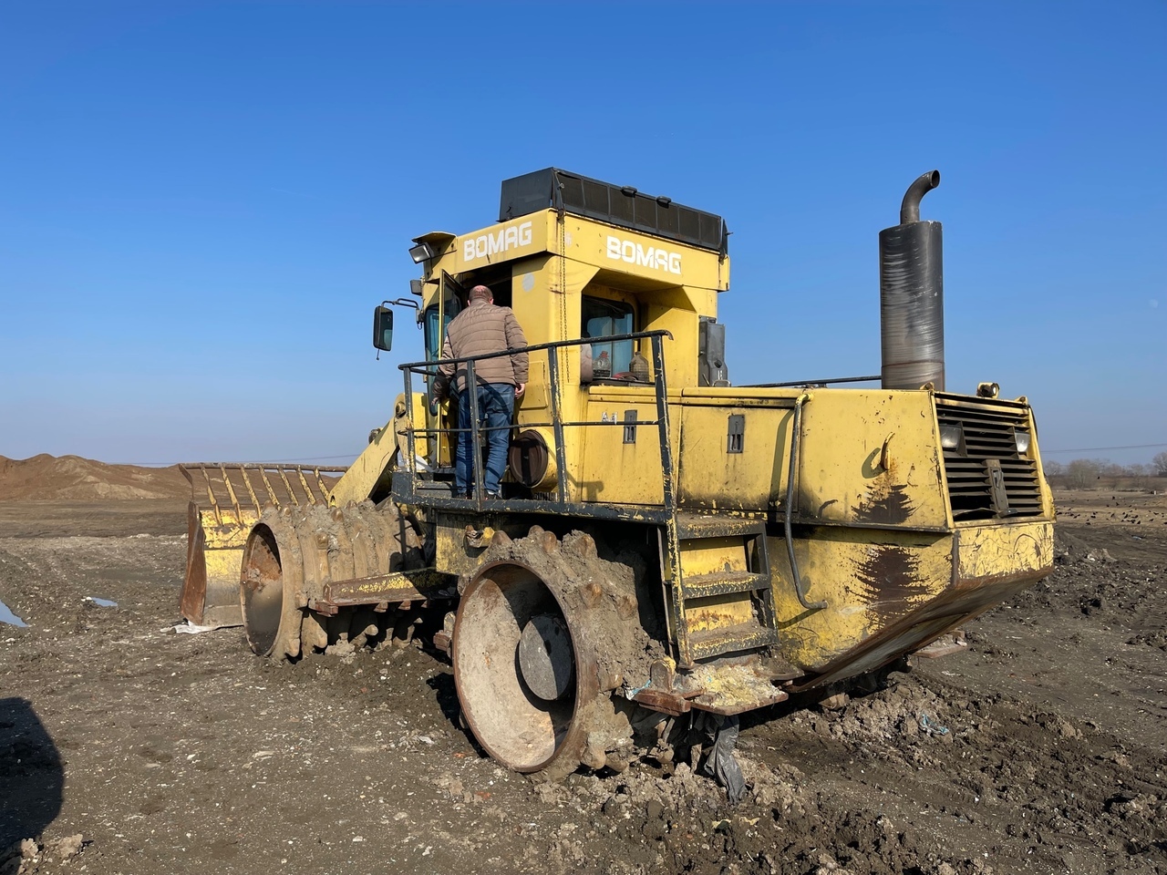 BOMAG BC 671 RS Waste Compactor - Smykem řízený nakladač pásový: obrázek 1 BOMAG BC 671 RS Waste Compactor - Smykem řízený nakladač pásový: obrázek 1