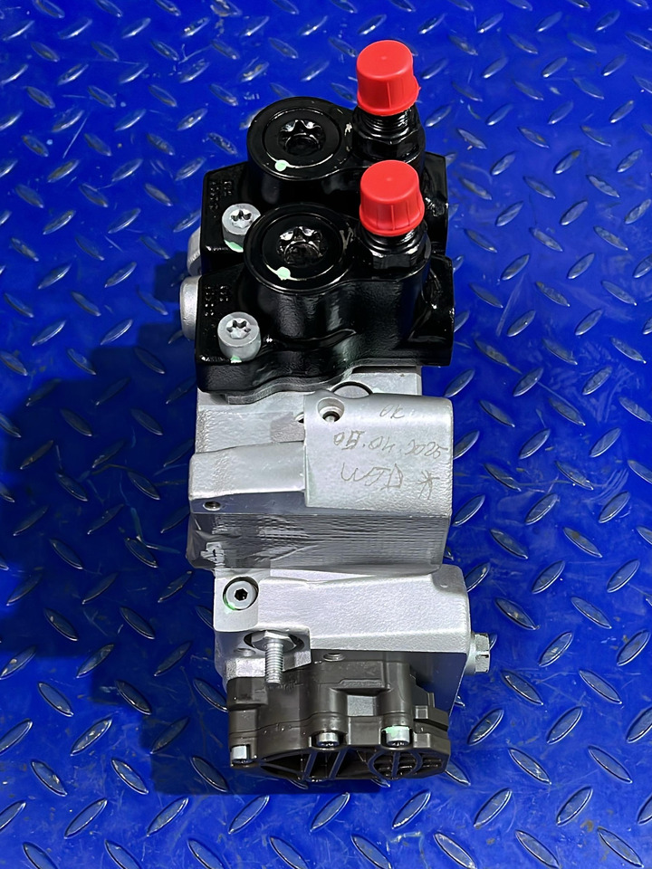 Mercedes Actros MP4 Diesel Pump A4700902150 Euro 6 - Palivové čerpadlo: obrázek 4 Mercedes Actros MP4 Diesel Pump A4700902150 Euro 6 - Palivové čerpadlo: obrázek 4