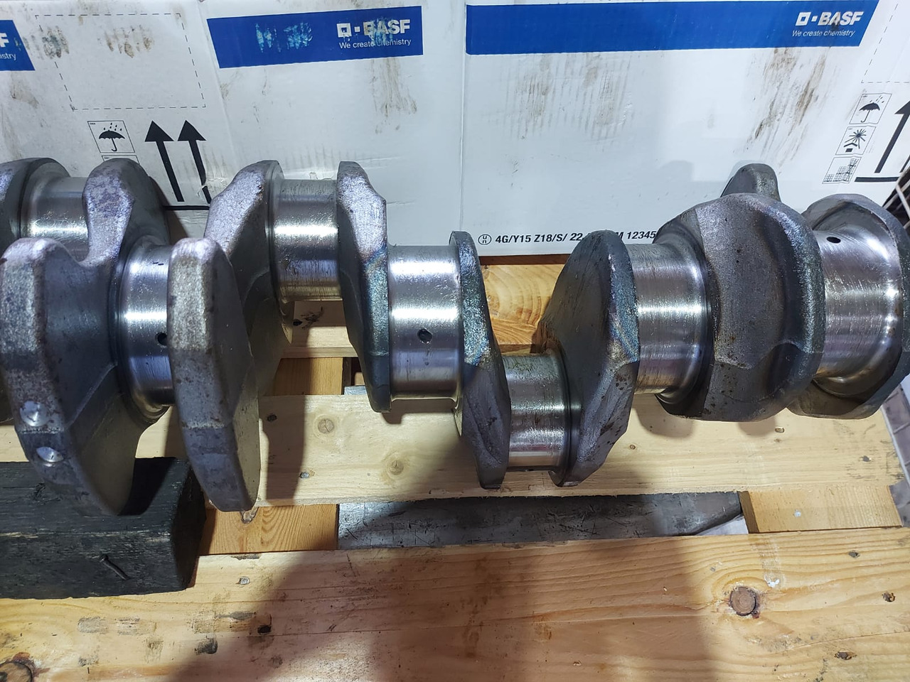Mercedes Crankshaft OM473 Euro 6 - Zalomený hřídel: obrázek 4 Mercedes Crankshaft OM473 Euro 6 - Zalomený hřídel: obrázek 4
