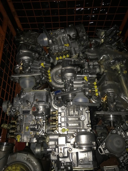 Mercedes Vito W638 Injection Pump Bosch - Palivové čerpadlo pro Autobus: obrázek 1 Mercedes Vito W638 Injection Pump Bosch - Palivové čerpadlo pro Autobus: obrázek 1