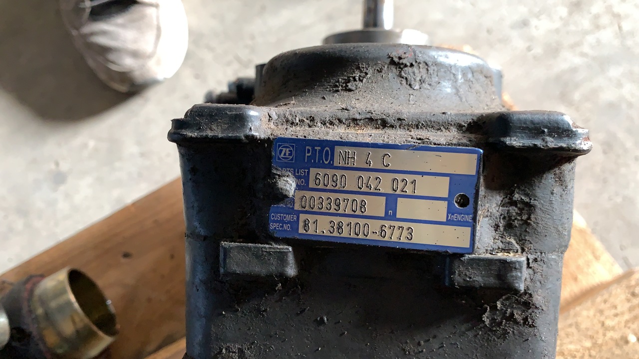 ZF PTO NH 4 C 6090042021 - Hydraulické čerpadlo pro Nákladní auto: obrázek 2 ZF PTO NH 4 C 6090042021 - Hydraulické čerpadlo pro Nákladní auto: obrázek 2
