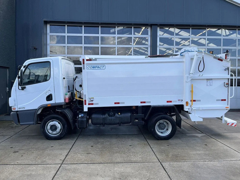 Mercedes-Benz Accelo 815 4x2 Garbage Compactor (2 units) Accelo 815 4x2 Garbage Compactor (2 units) - Vůz na odvoz odpadků: obrázek 2 Mercedes-Benz Accelo 815 4x2 Garbage Compactor (2 units) Accelo 815 4x2 Garbage Compactor (2 units) - Vůz na odvoz odpadků: obrázek 2