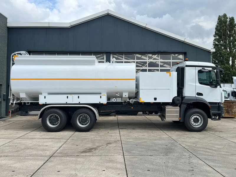 Mercedes-Benz Arocs 3340 6x4 Water Tank Truck leasing Mercedes-Benz Arocs 3340 6x4 Water Tank Truck: obrázek 6