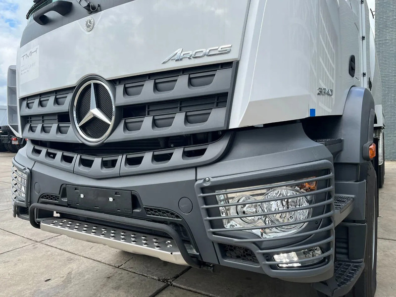Mercedes-Benz Arocs 3340 6x4 Water Tank Truck leasing Mercedes-Benz Arocs 3340 6x4 Water Tank Truck: obrázek 9