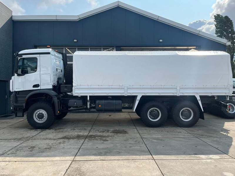 Mercedes-Benz Arocs 3340 A 6x6 Cargo Truck - Plachtový nákladní auto: obrázek 2 Mercedes-Benz Arocs 3340 A 6x6 Cargo Truck - Plachtový nákladní auto: obrázek 2
