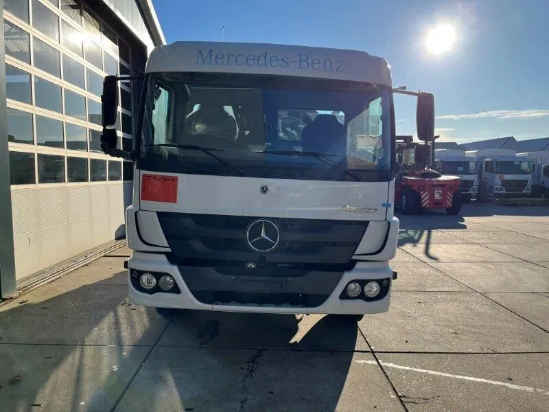 Mercedes-Benz Atego 1418 4x2 Fuel Tank Truck - Cisternové vozidlo: obrázek 3 Mercedes-Benz Atego 1418 4x2 Fuel Tank Truck - Cisternové vozidlo: obrázek 3