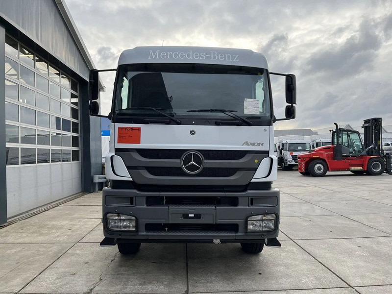 Mercedes-Benz Axor 3344 6x4 Chassis Cabin - Podvozek s kabinou: obrázek 4 Mercedes-Benz Axor 3344 6x4 Chassis Cabin - Podvozek s kabinou: obrázek 4