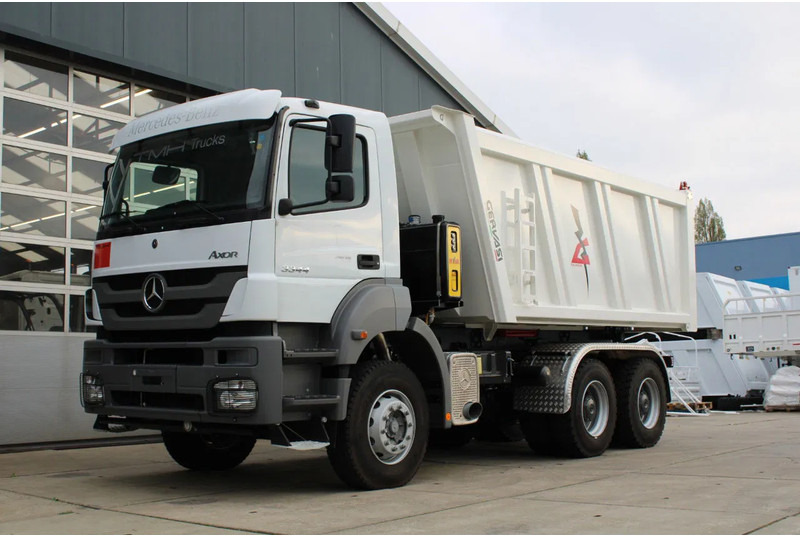 Mercedes-Benz Axor 3344 K 6x4 Tipper Truck - Sklápěč: obrázek 1 Mercedes-Benz Axor 3344 K 6x4 Tipper Truck - Sklápěč: obrázek 1