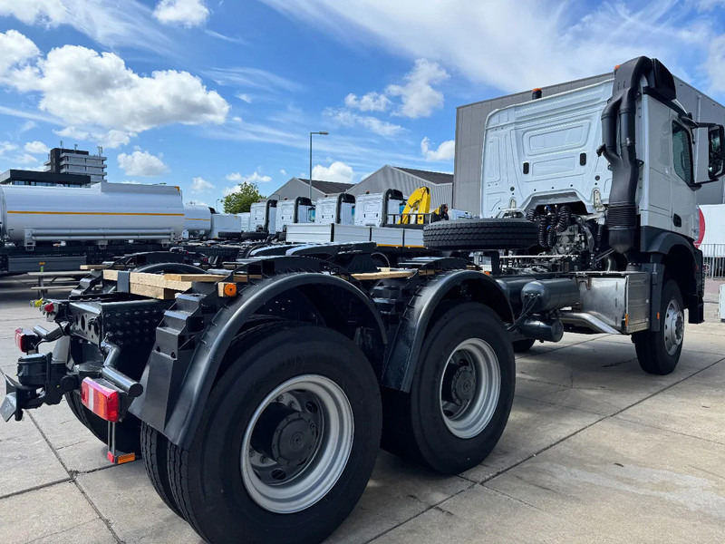 Mercedes-Benz Arocs 4058 AS 6x6 Tractor Head 180T Push Pull EURO-3 - Tahač: obrázek 4 Mercedes-Benz Arocs 4058 AS 6x6 Tractor Head 180T Push Pull EURO-3 - Tahač: obrázek 4