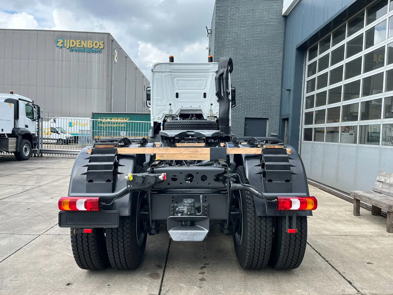 Mercedes-Benz Arocs 4058 AS 6x6 Tractor Head 180T Push Pull (Pre order) - Tahač: obrázek 4 Mercedes-Benz Arocs 4058 AS 6x6 Tractor Head 180T Push Pull (Pre order) - Tahač: obrázek 4
