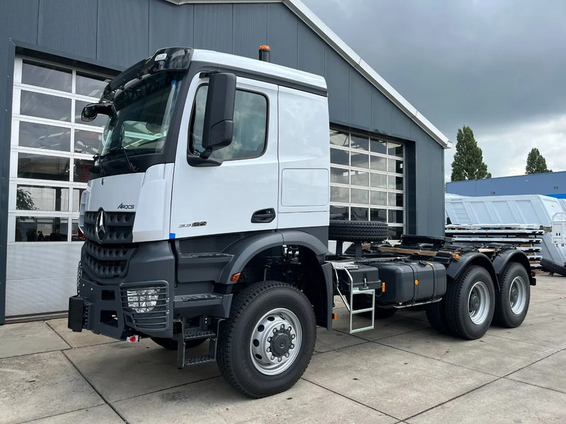 Mercedes-Benz Arocs 4058 AS 6x6 Tractor Head 180T Push Pull euro3 (Pre order) - Tahač: obrázek 1 Mercedes-Benz Arocs 4058 AS 6x6 Tractor Head 180T Push Pull euro3 (Pre order) - Tahač: obrázek 1