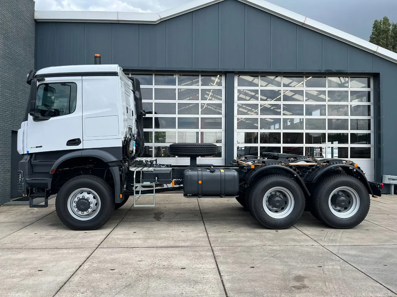 Mercedes-Benz Arocs 4058 AS 6x6 Tractor Head 180T Push Pull euro3 (Pre order) - Tahač: obrázek 2 Mercedes-Benz Arocs 4058 AS 6x6 Tractor Head 180T Push Pull euro3 (Pre order) - Tahač: obrázek 2
