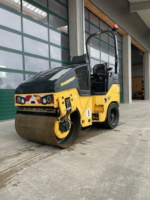 BOMAG BW 100 AC-5 - Kombinovaný válec: obrázek 2 BOMAG BW 100 AC-5 - Kombinovaný válec: obrázek 2