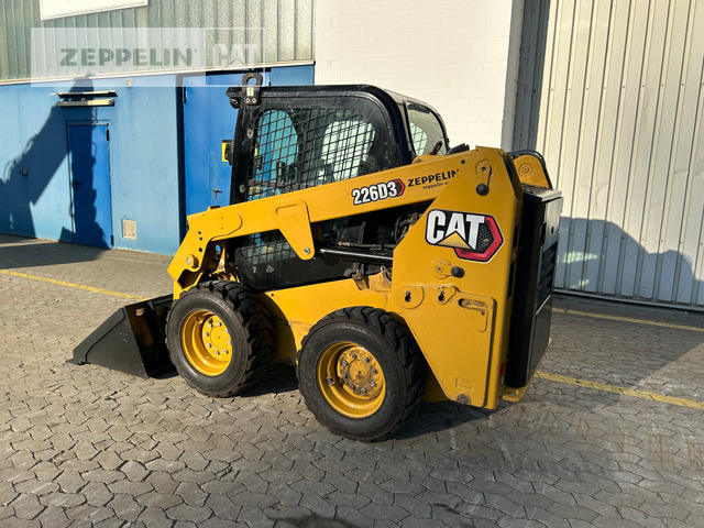 Cat 226D - Smykový nakladač: obrázek 2 Cat 226D - Smykový nakladač: obrázek 2