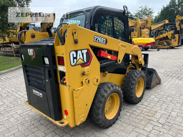 Cat 226D - Smykový nakladač: obrázek 3 Cat 226D - Smykový nakladač: obrázek 3