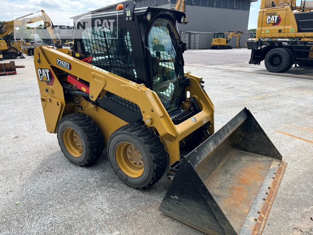 Cat 226D - Smykový nakladač: obrázek 4 Cat 226D - Smykový nakladač: obrázek 4