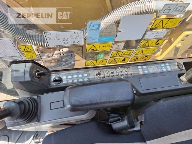 Pásové rýpadlo Cat 320FL: obrázek 17