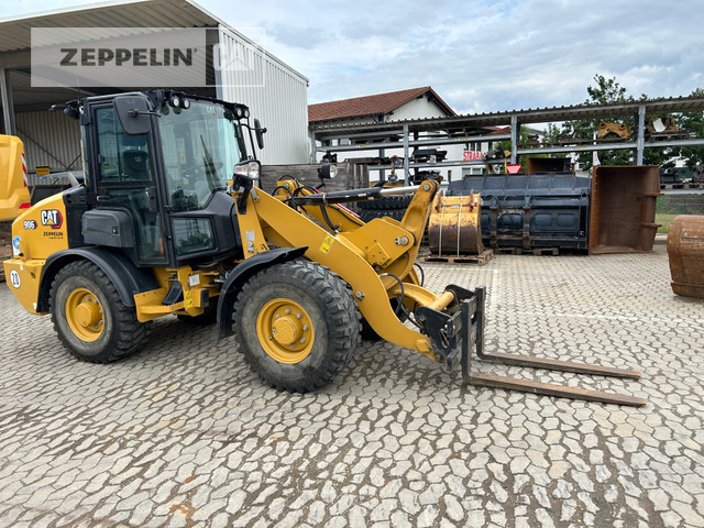 Cat 906-14 - Kolový nakladač: obrázek 1 Cat 906-14 - Kolový nakladač: obrázek 1