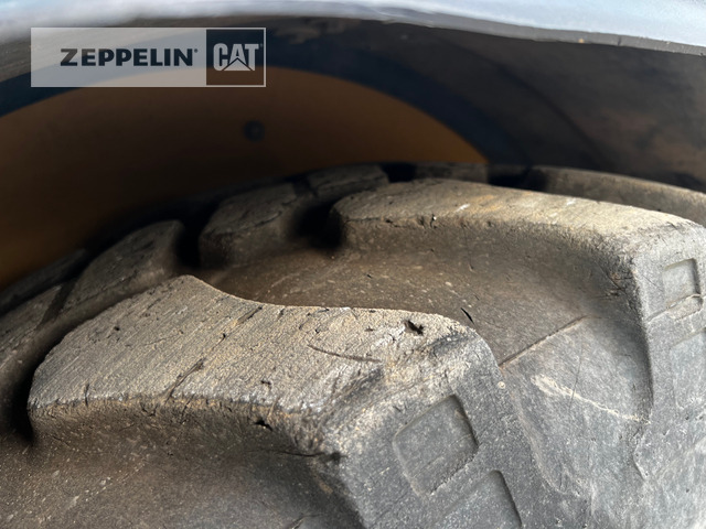 Kolový nakladač Cat 906H: obrázek 17 Kolový nakladač Cat 906H: obrázek 17