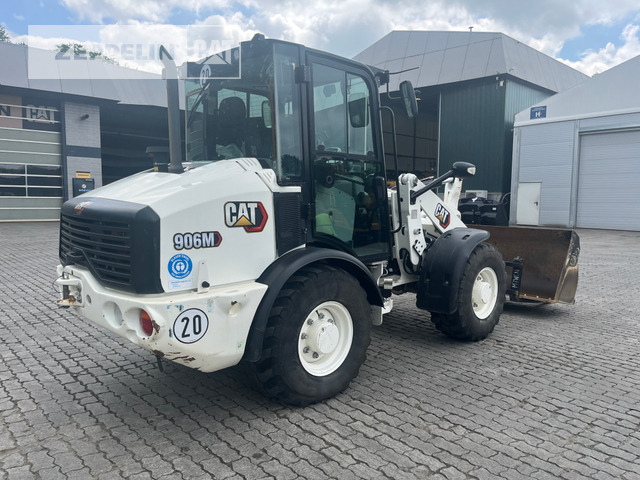 Cat 906M - Kolový nakladač: obrázek 4 Cat 906M - Kolový nakladač: obrázek 4