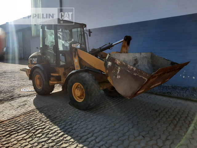 Cat 907H - Kolový nakladač: obrázek 5 Cat 907H - Kolový nakladač: obrázek 5