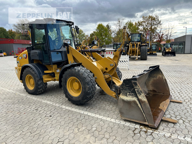 Cat 908-14 - Kolový nakladač: obrázek 4 Cat 908-14 - Kolový nakladač: obrázek 4