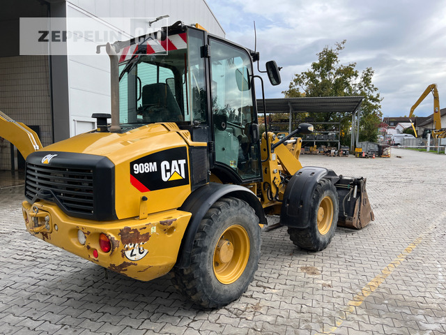 Cat 908M - Kolový nakladač: obrázek 3 Cat 908M - Kolový nakladač: obrázek 3