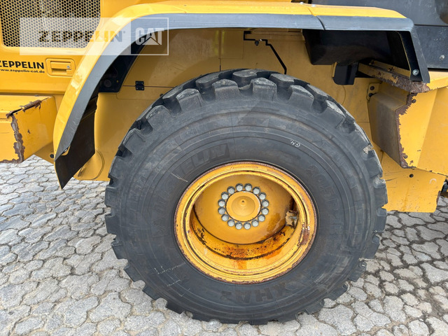 Kolový nakladač Cat 926M: obrázek 12