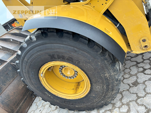 Kolový nakladač Cat 926M: obrázek 16