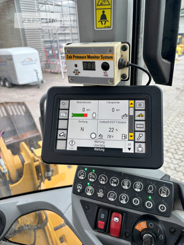 Kolový nakladač Cat 926M: obrázek 7