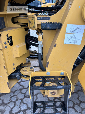 Kolový nakladač Cat 926M: obrázek 20