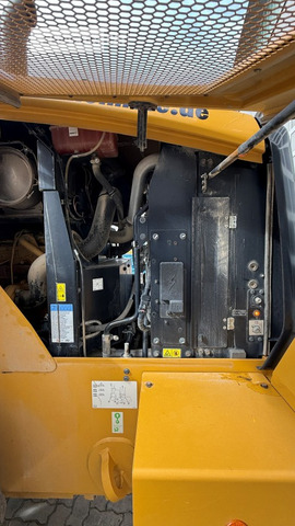 Kolový nakladač Cat 930M: obrázek 20