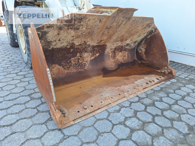 Cat 966M - Kolový nakladač: obrázek 5 Cat 966M - Kolový nakladač: obrázek 5