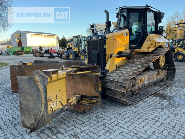 Cat D5 - Buldozer: obrázek 1 Cat D5 - Buldozer: obrázek 1