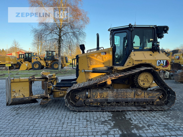 Cat D5 - Buldozer: obrázek 2 Cat D5 - Buldozer: obrázek 2