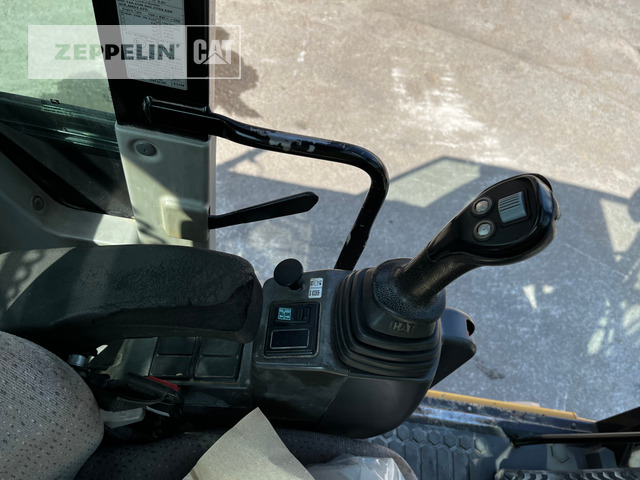Kolesové rýpadlo Cat M318F: obrázek 32