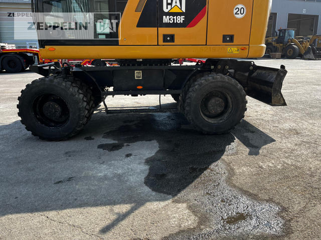 Kolesové rýpadlo Cat M318F: obrázek 10