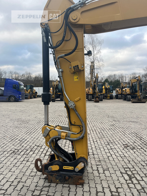 Kolesové rýpadlo Cat M320F: obrázek 11