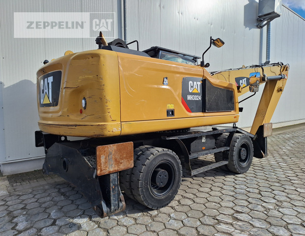 Cat MH3024 - Překládkové rypadlo: obrázek 4 Cat MH3024 - Překládkové rypadlo: obrázek 4