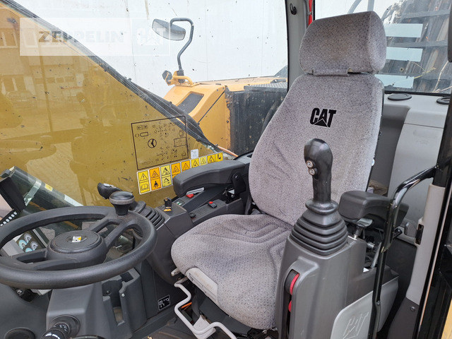 Překládkové rypadlo Cat MH3026-06C: obrázek 32