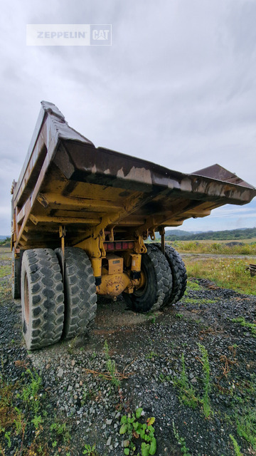Komatsu HD325-6 - Pevný dempr: obrázek 4 Komatsu HD325-6 - Pevný dempr: obrázek 4