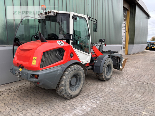 Liebherr L506 - Kolový nakladač: obrázek 3 Liebherr L506 - Kolový nakladač: obrázek 3